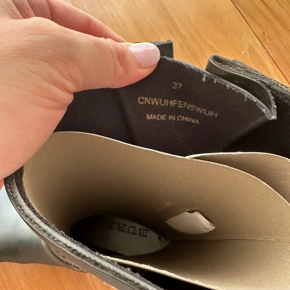 Burberry Rainboots with Box. Size EU 37 / UK4